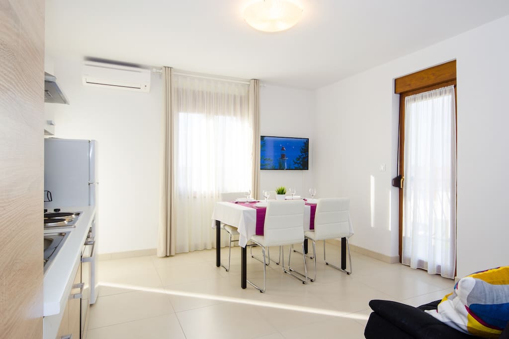 Kitchen / living room with an aircondition
