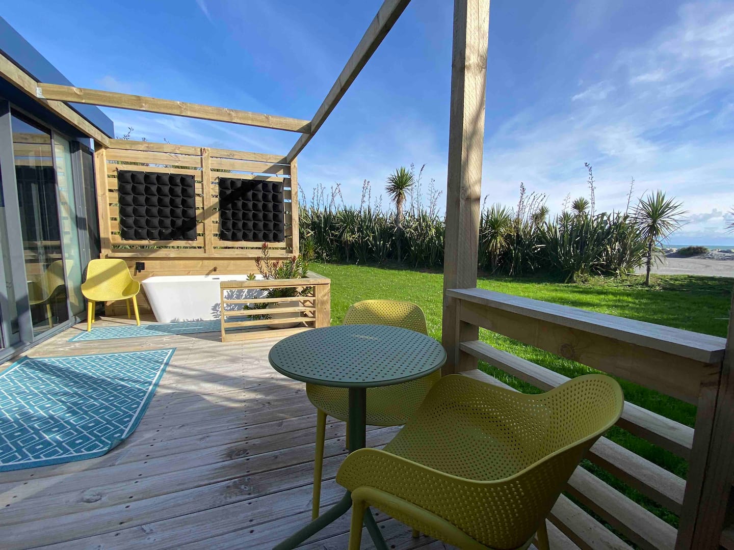 Boutique Pod Just Meters From The Tasman Sea. 3