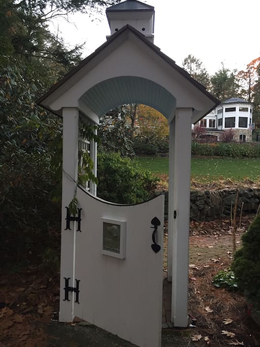 Welcome to the charming private entrance