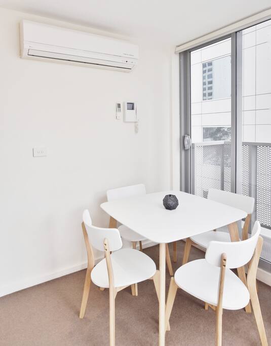 Dining area to fit 4 people