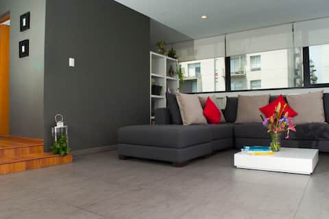 Successful Airbnb property: Best location at one block of Reforma Av. with AC. in Cuauhtémoc