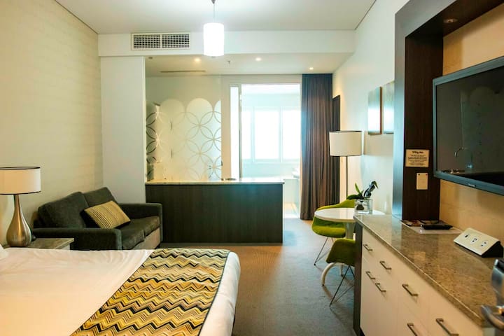 Deluxe Spa Suite