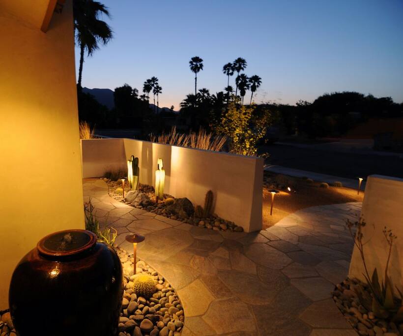 Front entry with fountain