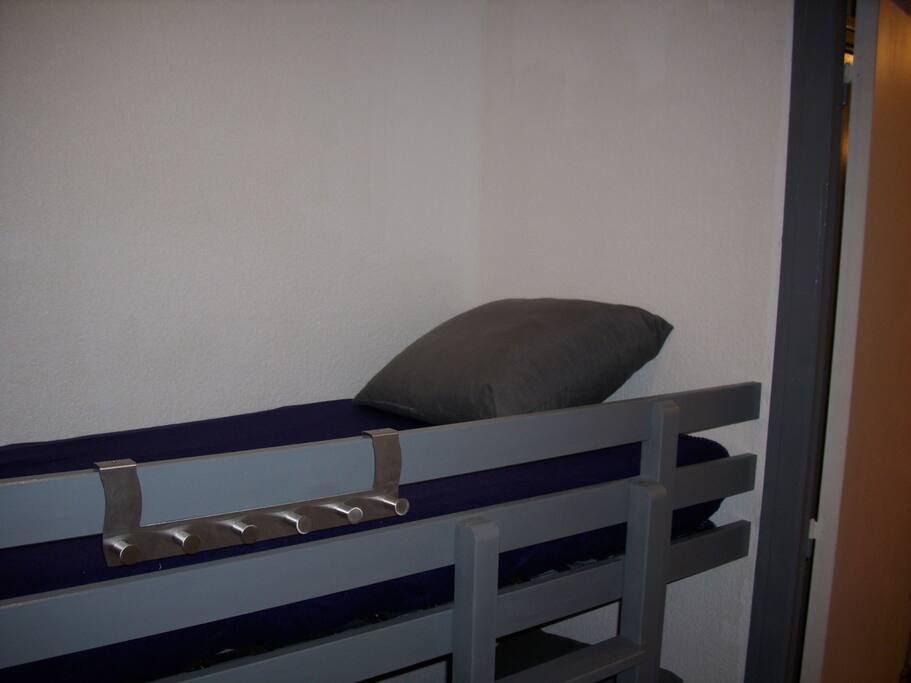 Chambre 2 lits superposés adultes