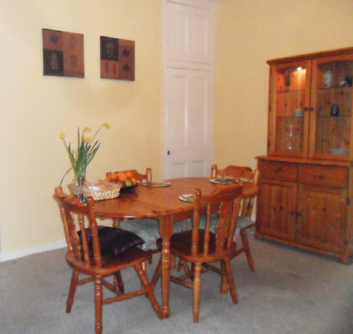Guests' Breakfast Room