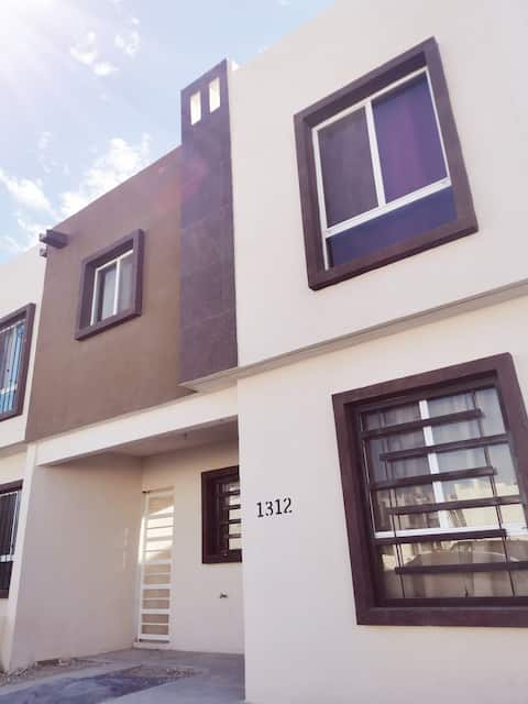 Private House, Air-conditioned in Valle Oriente