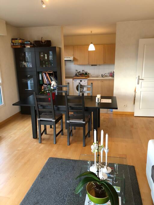Salon - Living Room 2/3