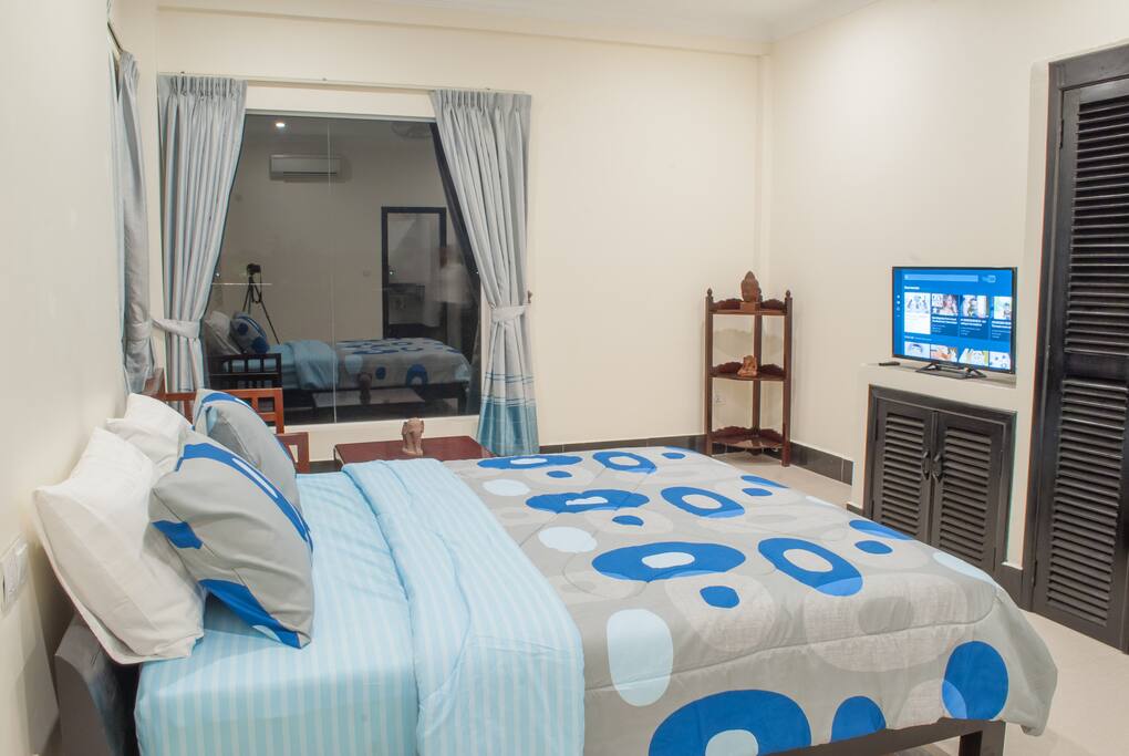 King bed room