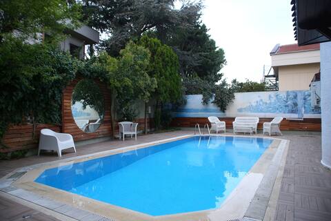 DRAGOs 5bdr ViLLA, POOL & GARAGe, Floor Heating