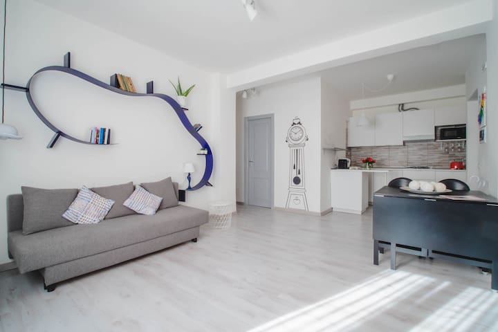 Lady Butterfly – Metro A Lucio Sestio