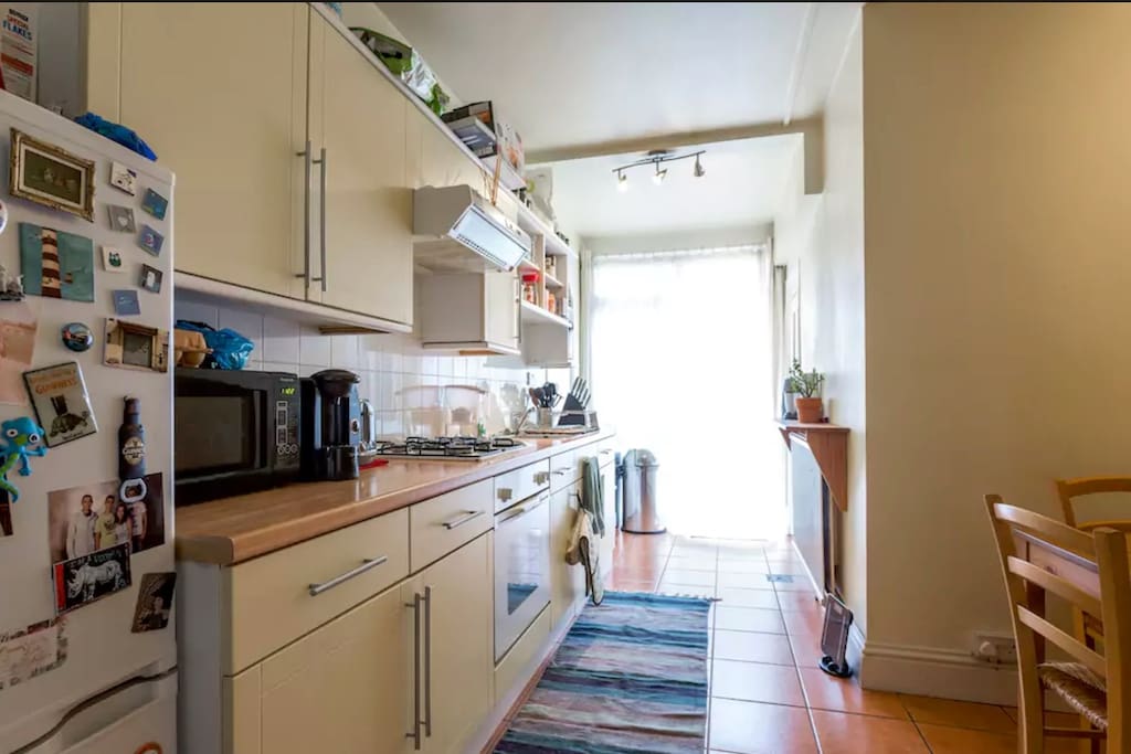 Kitchen/Dining area