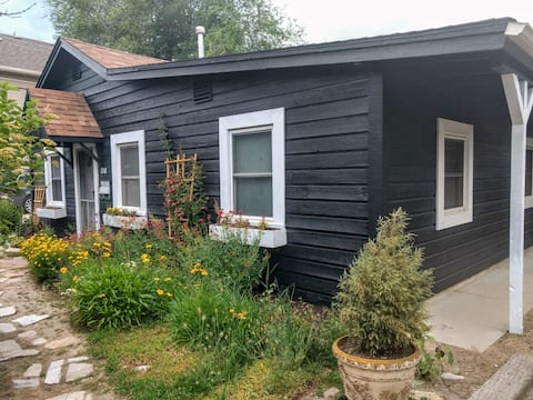 Cozy Cottage near BSU!