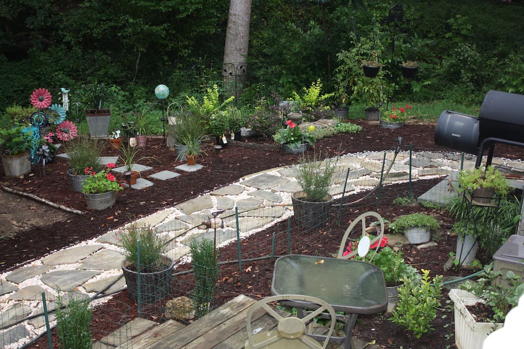 Outdoor bistro table