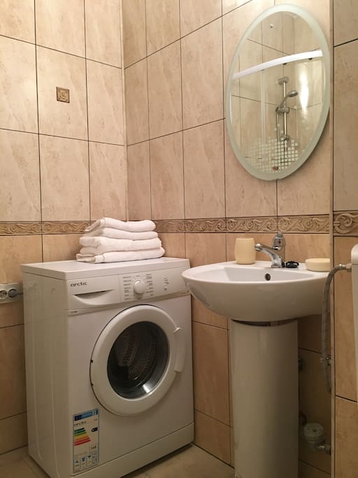 welcoming bathroom :)