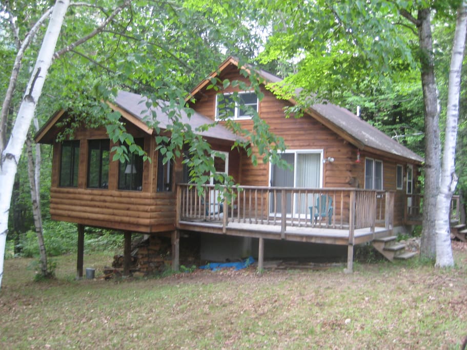Cute, Cozy Cabin by the Saco River Cabins for Rent in Bartlett, New