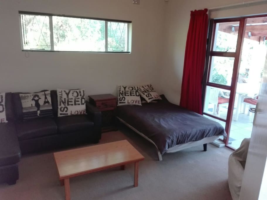 Second Bedroom come lounge