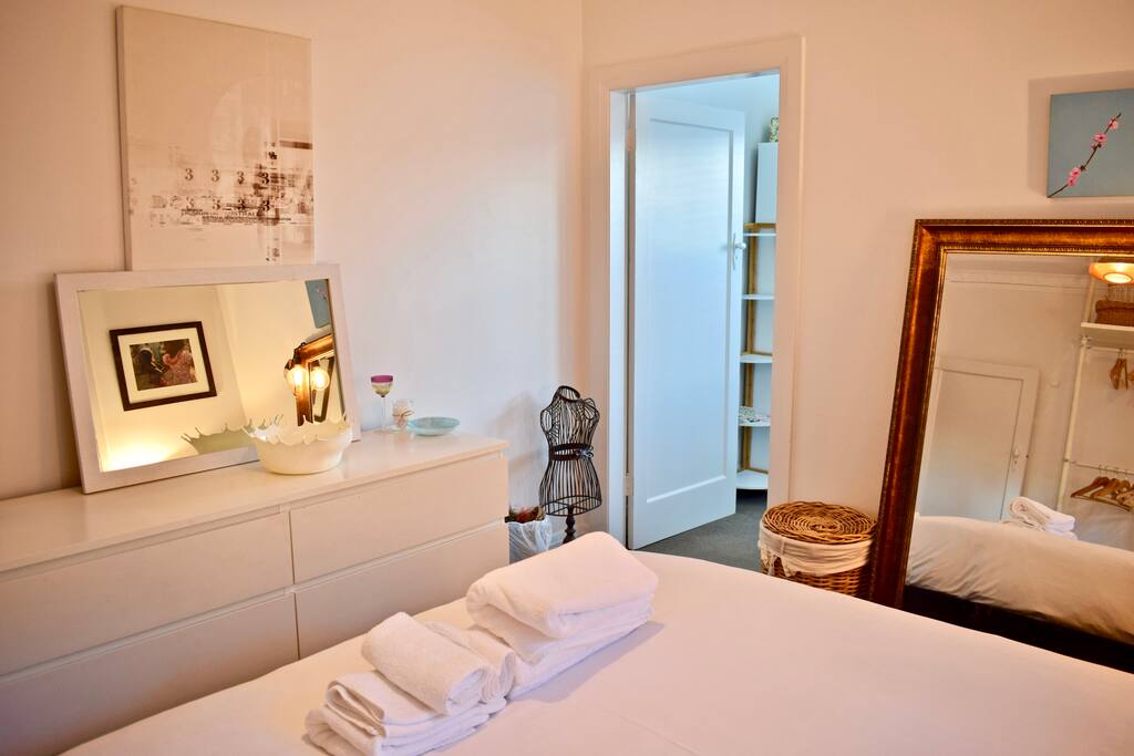Bedroom with Queen Bed