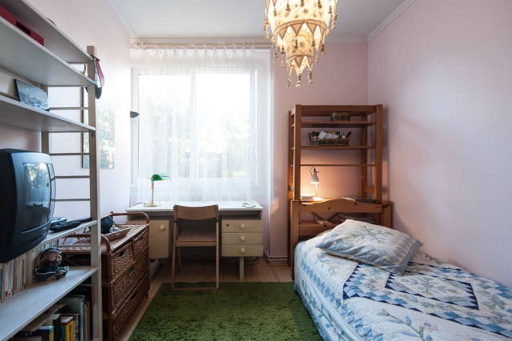 Chambre simple avec bureau