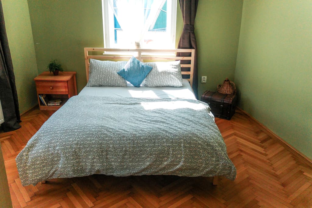 Bed with original nightstands