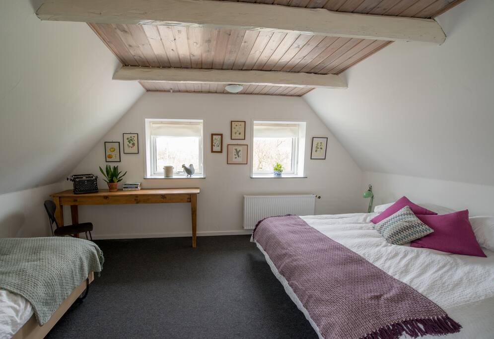BEDROOM 3 - UPSTAIRS