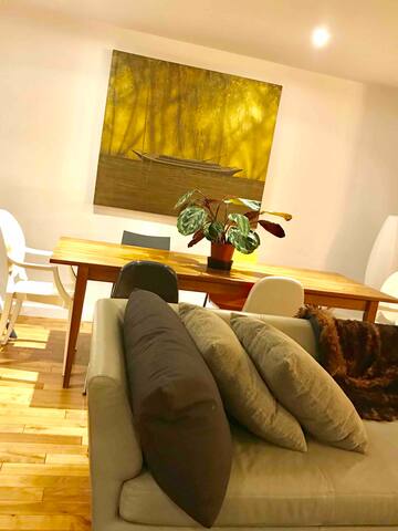 Designers home Marylebone Mayfair space to relax gallery image 2