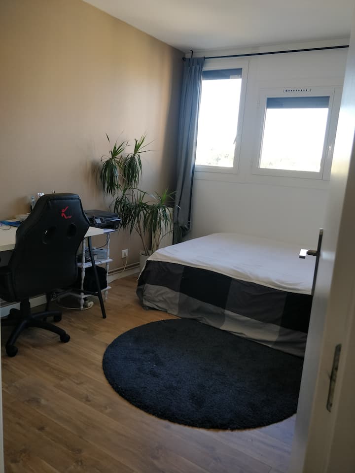 غرفة النوم 1