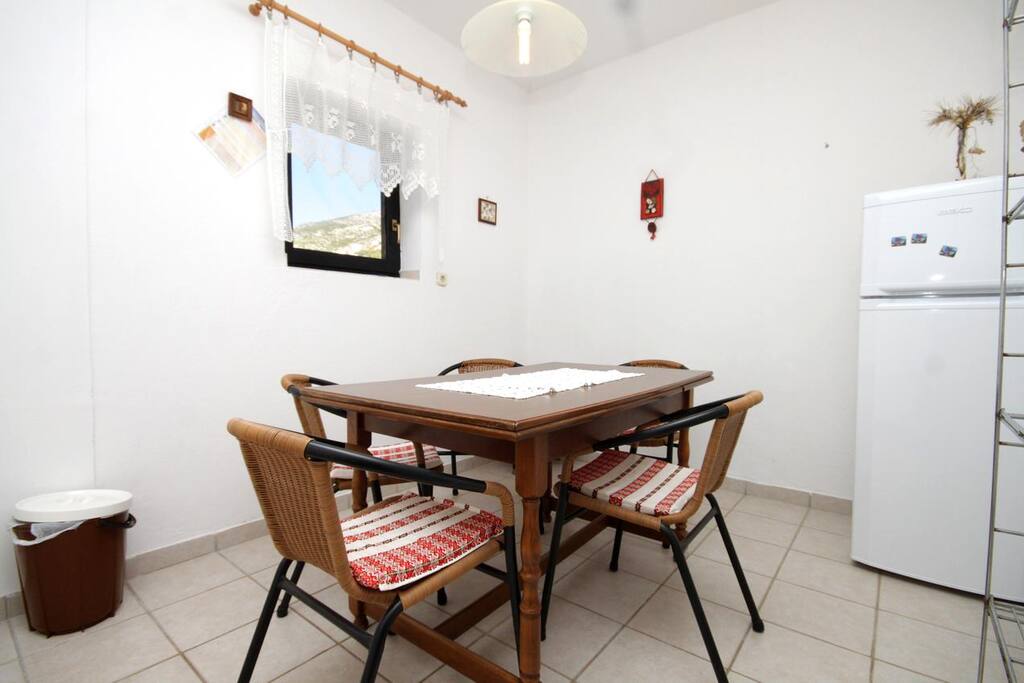 Dining room, Surface: 8 m²