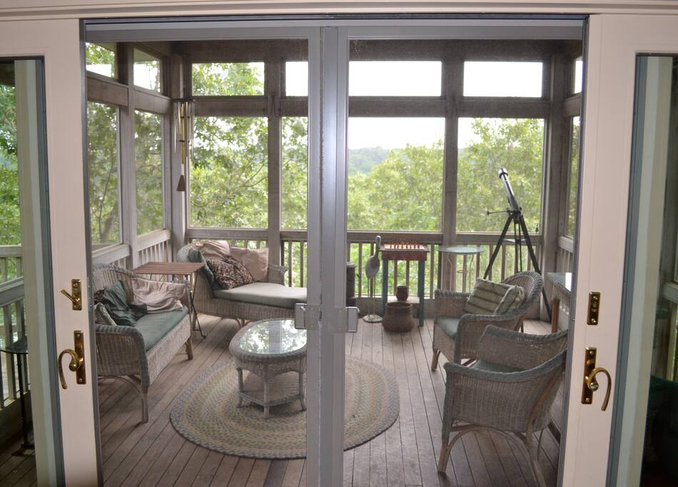 screened in porch off of great room