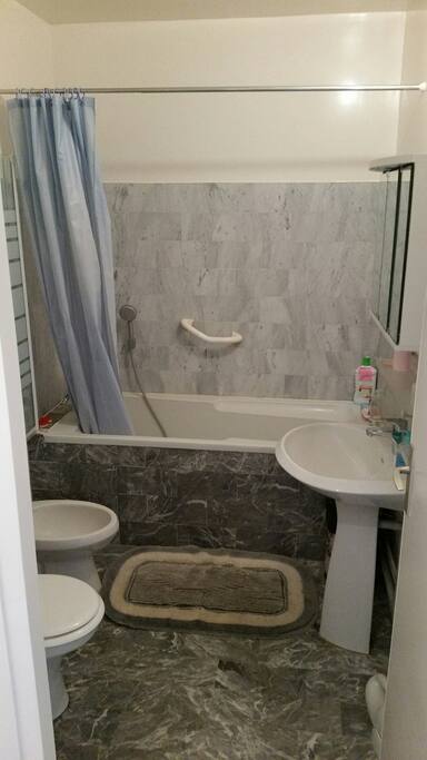Salle de bain séparée complète