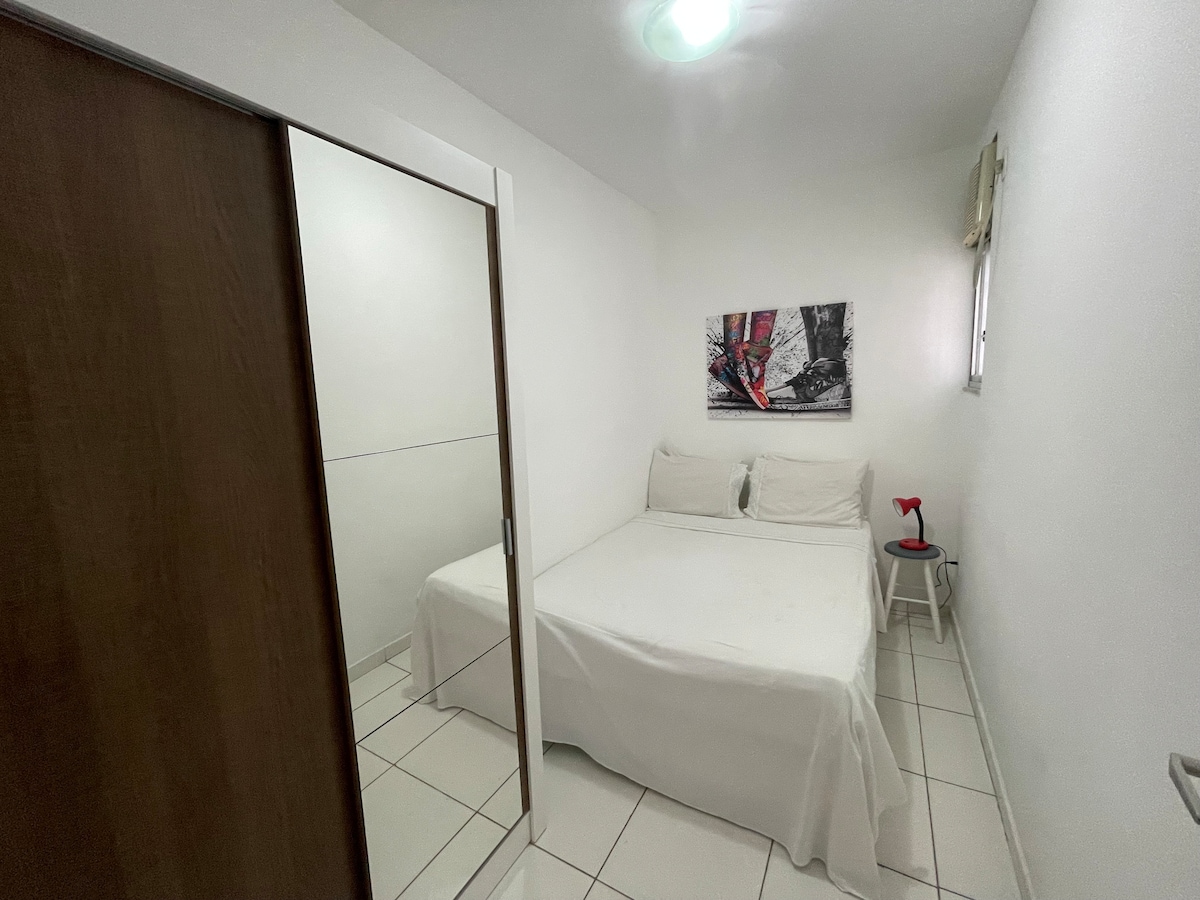 Second double bedroom, air conditioning, mirrored closet 