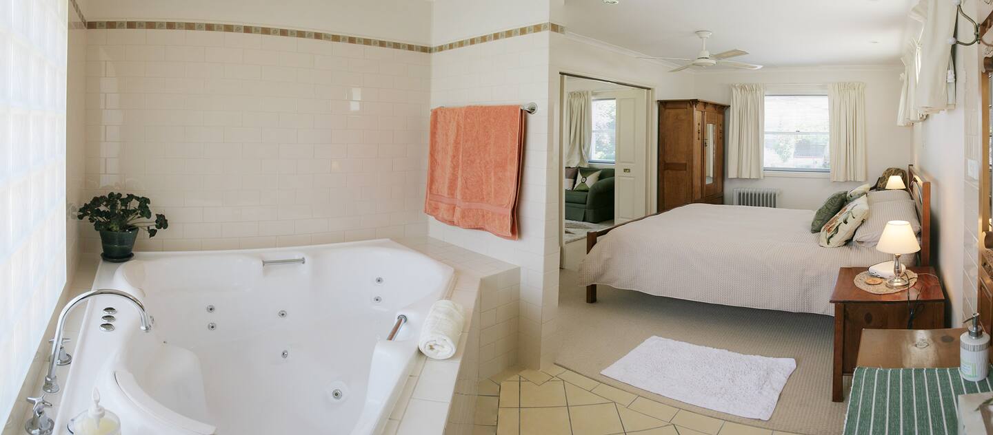 Strathlyn Lemon Tree Spa