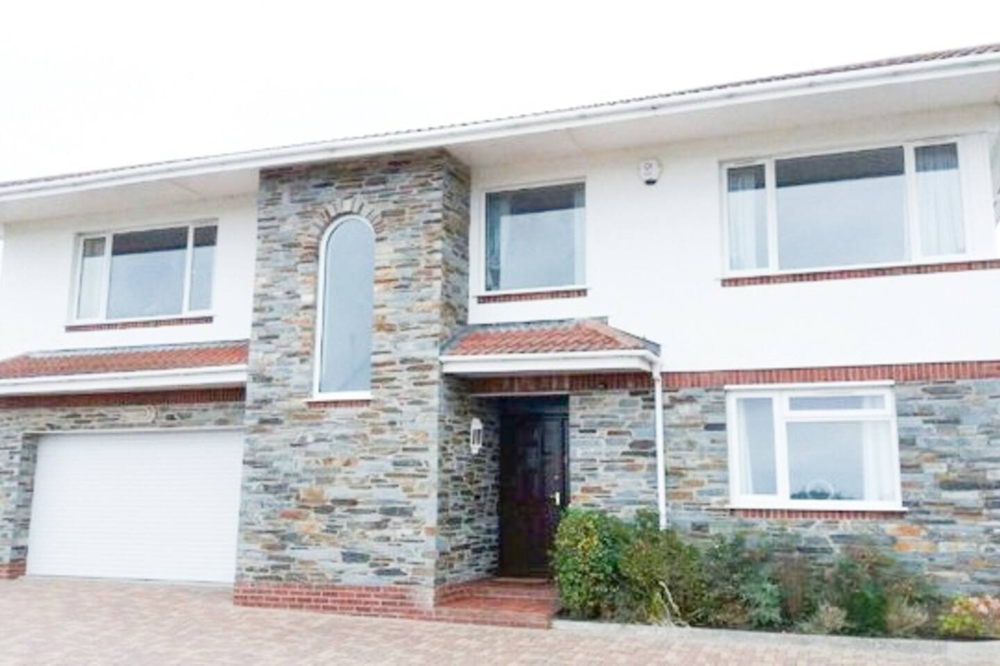 Surf Bay Villa+Lodge=Luxury (Max 16) Houses for Rent in