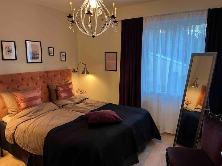 Kitanda cha upana wa sentimita 160