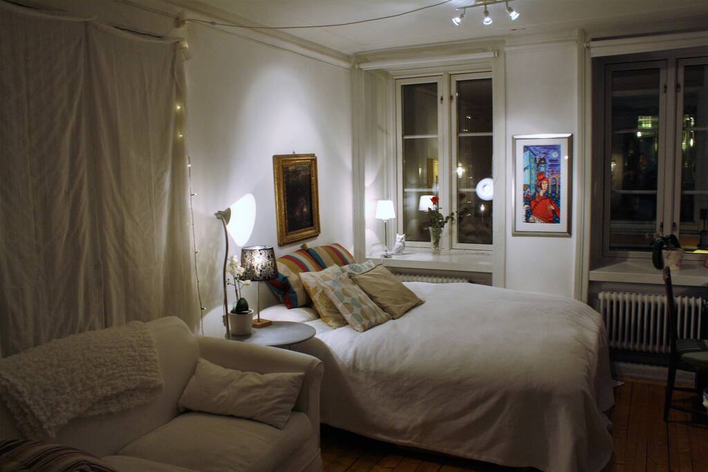The bed and the relax corner