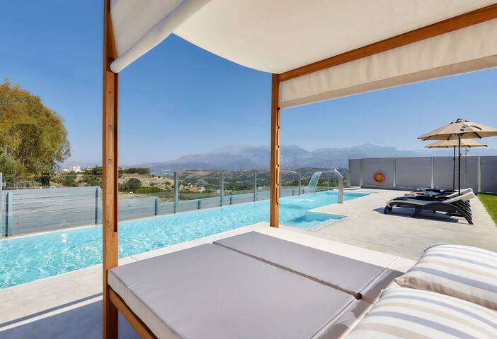 Villa Kouros gallery image 2