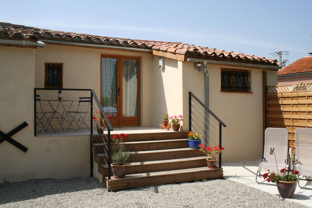 Charming terrace to front - perfect for breakfast and pre-dinner drinks in the evening