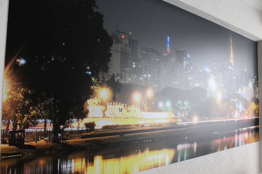 Detalhe: Skyline do Parque Ibirapuera para a Av. Paulista.