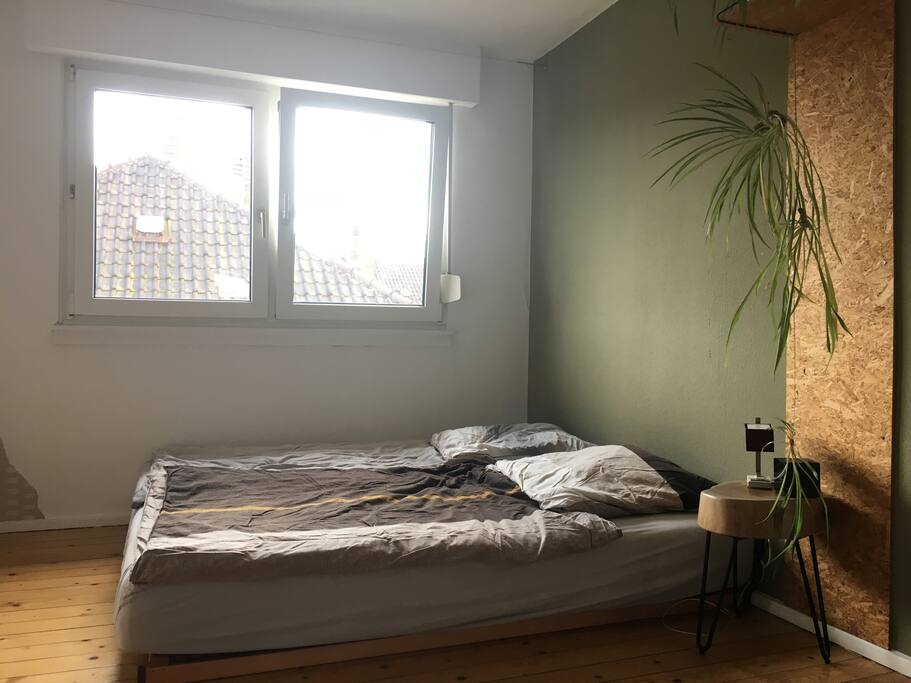 Schlafzimmer Bett 180x200