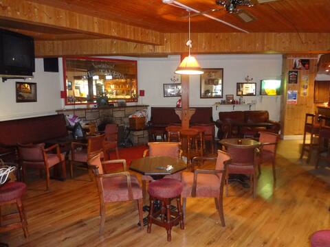 The Holiday Pub-Irelands biggest self catering Pub