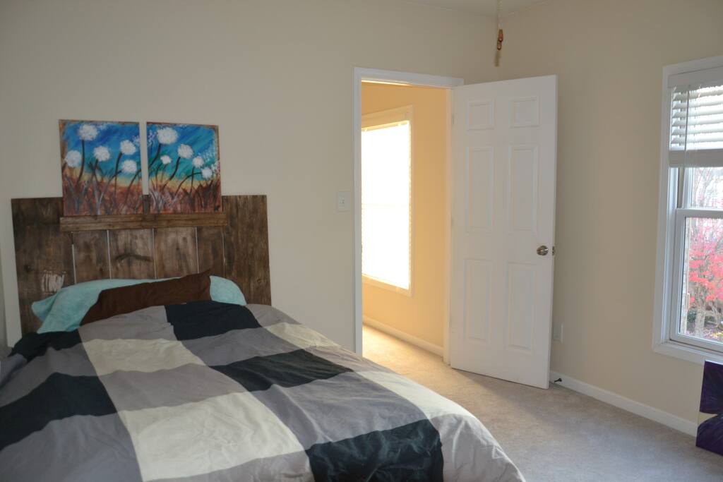 Guest bedroom