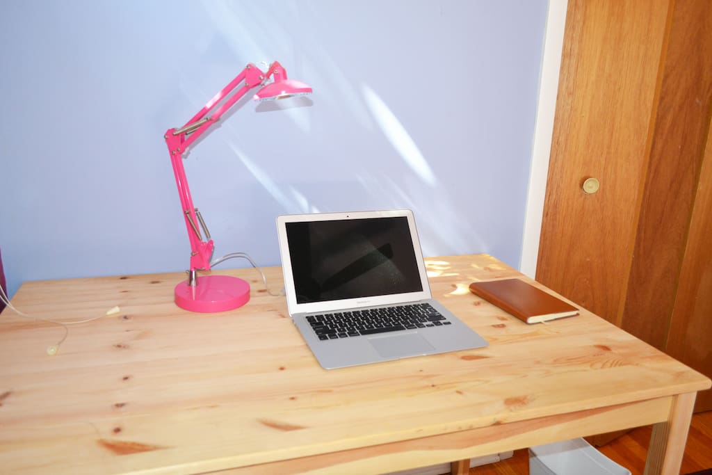 Nice table working area
