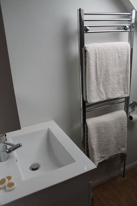 Bathroom: towels provided, toiletries available, heated towel rail.
