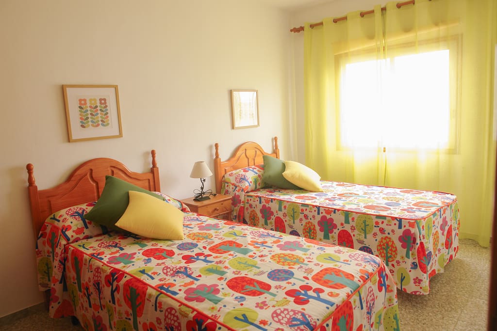 Dormitorio 2 / Bedroom 2