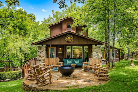 Walnut - The Woods Cabins