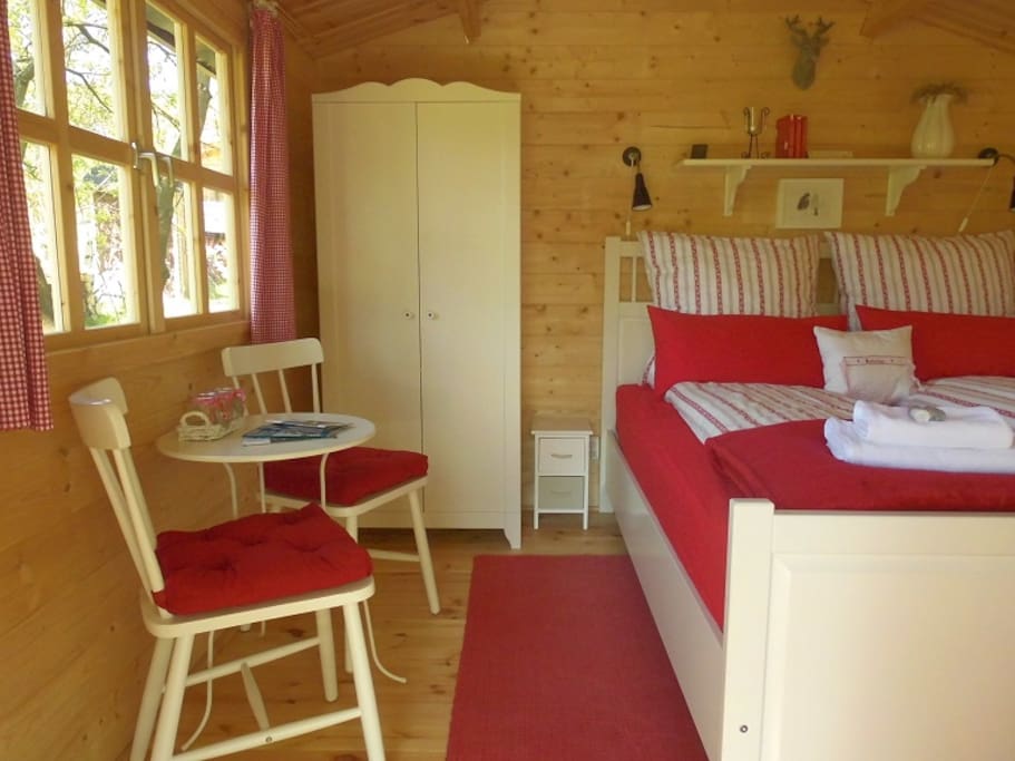 ...mit einem Doppelbett von 160x200