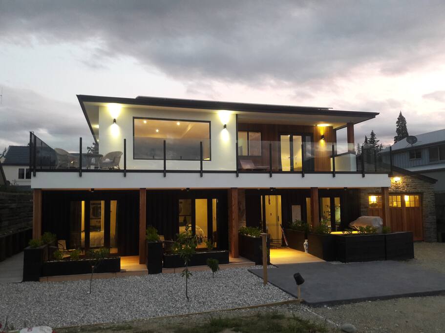 SKI 2020 SEASON LUXURY LODGE 10 PAX - Wanaka의 주택에서 살아보기, OTA, 뉴질랜드