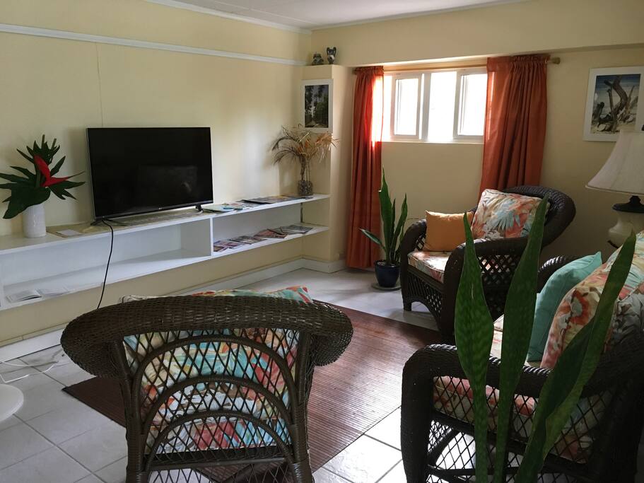 Enjoy Cable TV in this relaxing setting