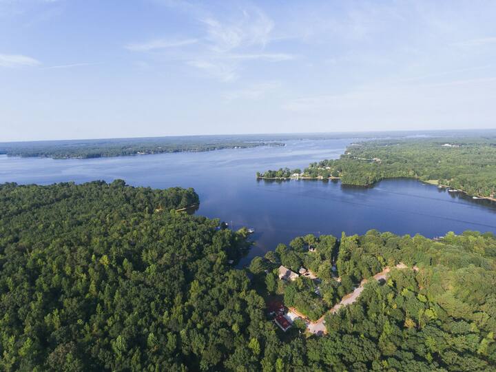 Amazing Lake Wateree Waterfront Get Away! Houses for Rent in Camden