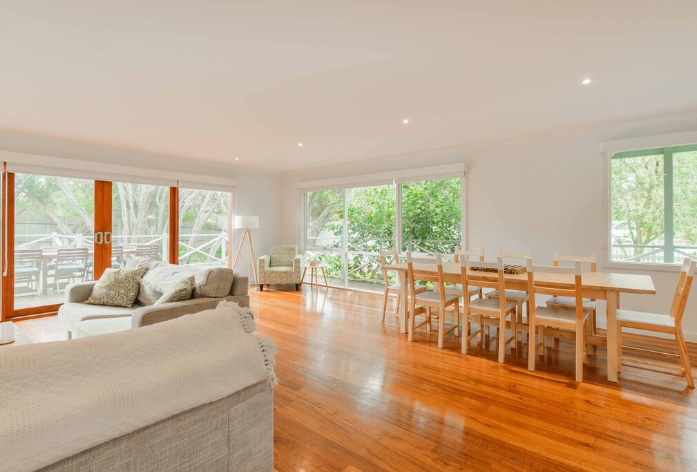Dining Lounge
