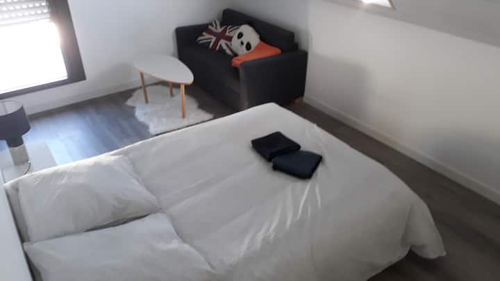 მე-3 საძინებელი სოლარიუმზე წვდომით.